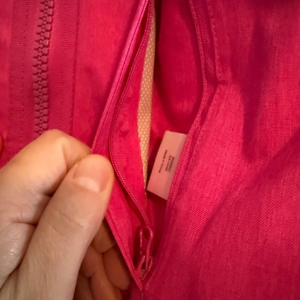 MPG Mondetta Performance Long Hooded Rain Jacket Hot Pink Small